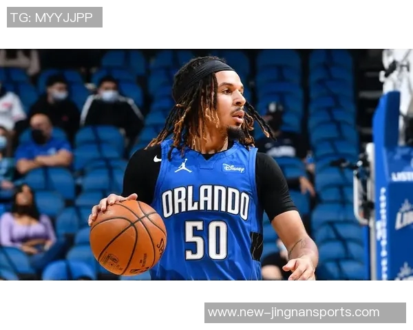 科尔安东尼19分钟内三分球6中5表现出色砍下21分助攻抢断双双上双