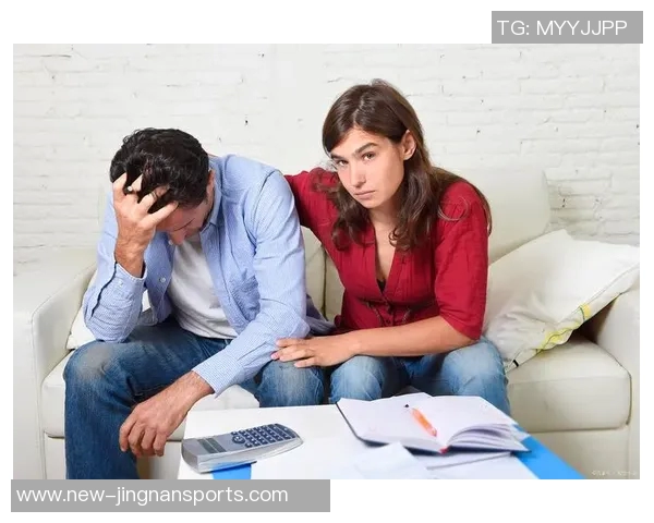 65岁女性因跟踪骚扰年轻男子被捕竟渴望与其发生亲密关系 65岁女性因跟踪骚扰年轻男子被捕竟渴望与其发生亲密关系